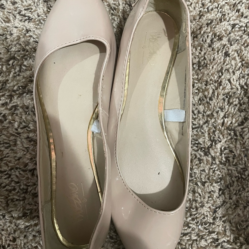 Women’s Flats